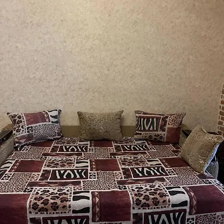 Apartment велика 2-ох кімнатна в центрі міста